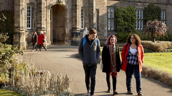 List of the Low Cost Universities in UK for International Students