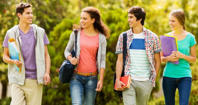Best Fashion Schools in New York With Financial Aid & Dorms