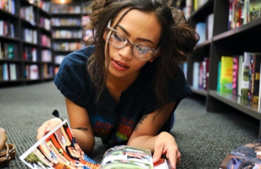 20 Best Graphic Novels for Teenagers 1 20 Best Graphic Novels for Teenagers